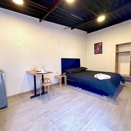 Super Apartamento Central En Casa Colonial Bogotá Exteriör bild