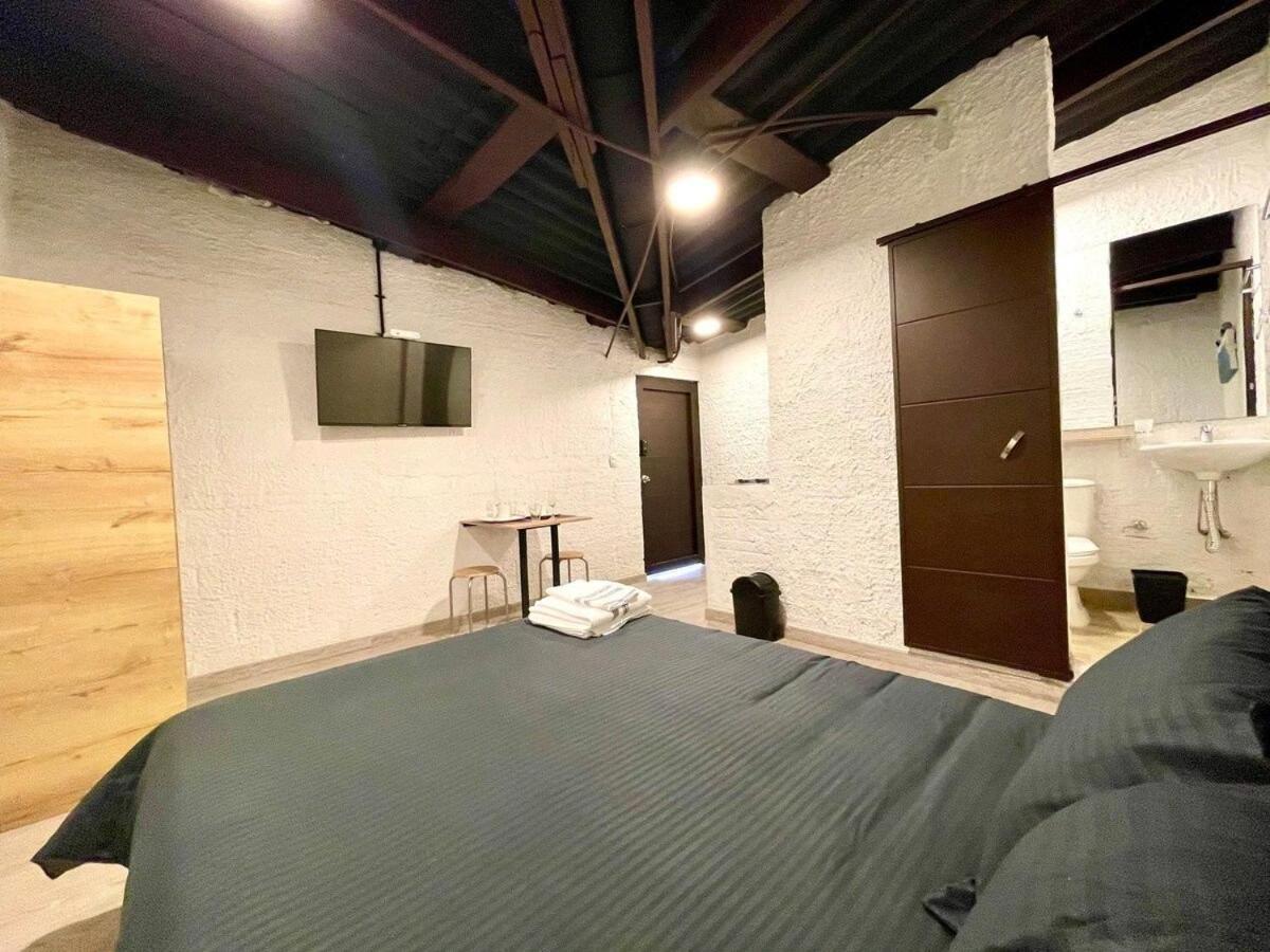 Super Apartamento Central En Casa Colonial Bogotá Exteriör bild