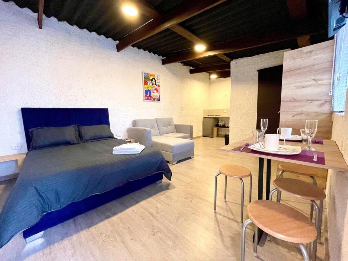 Super Apartamento Central En Casa Colonial Bogotá Exteriör bild
